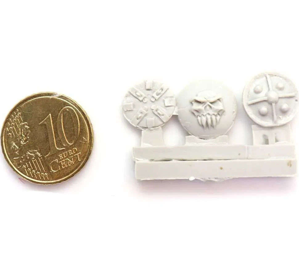 30 Armes médiévales à peindre de 1 à 4.5 cm modélisme