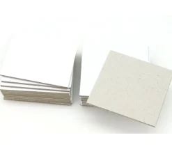 24 carrés 4 x 4 cm carton rigide blanc/gris vierge tuiles à personnaliser