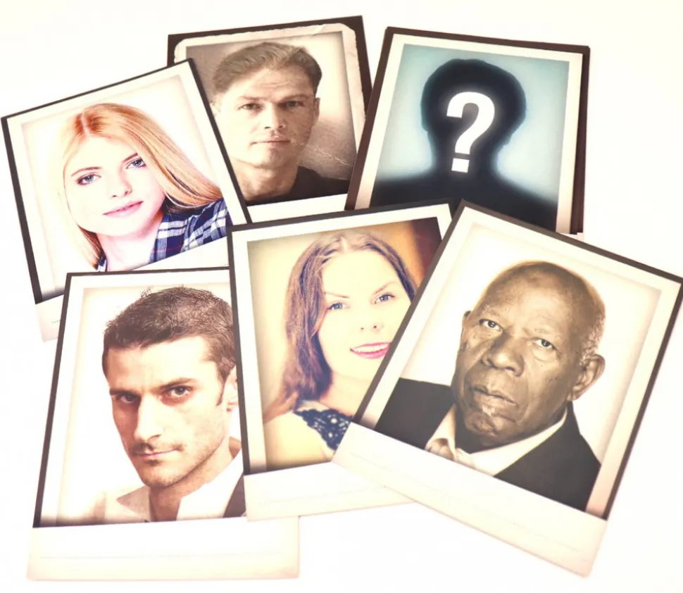 30 cartes Portraits Détective pour jeux