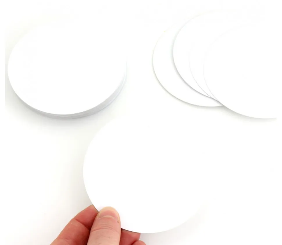 54 cartes rondes 90 mm blanches à personnaliser