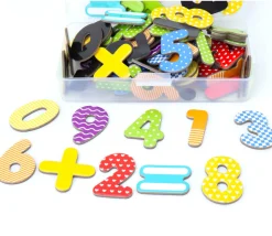 90 Chiffres et signes magnétiques 4.5 cm de hauteur