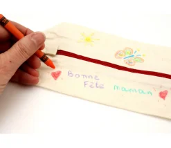 8 crayons de couleur textile pour tissu