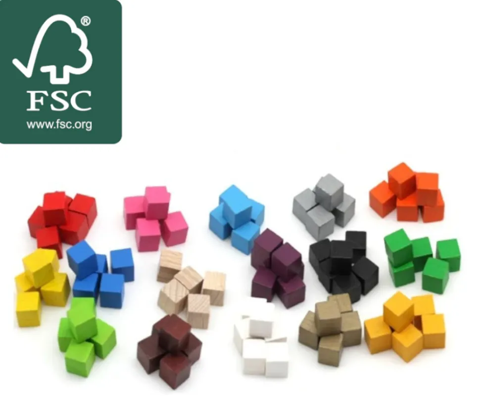 20 Cubes en bois 1 cm. 10 x 10 x 10 mm lot 20