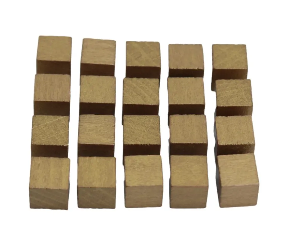20 cubes en bois 1 cm dorés or