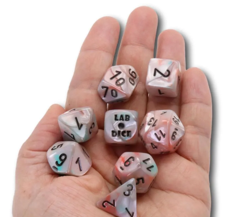 8 dés multi-faces nacrés bleu rose Lab Dice 6 chessex
