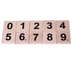 10 jetons bois 0 à 9 carrés et numérotés