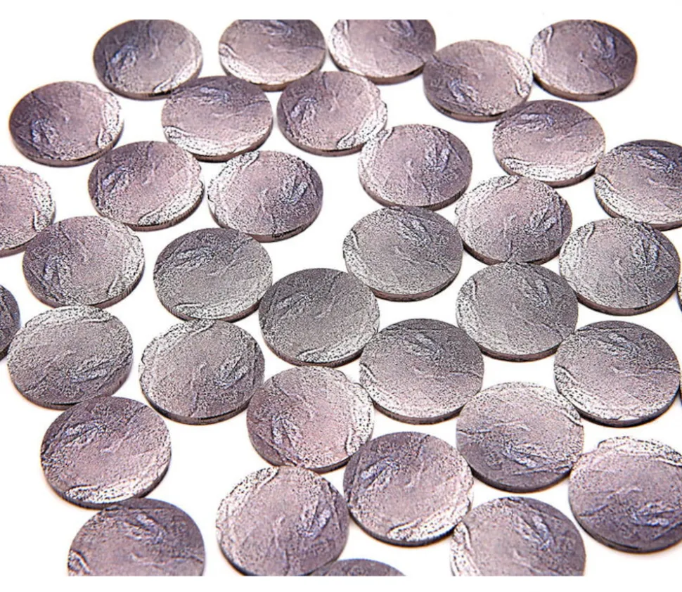 80 jetons ronds / carrés / trianges pour mise de jeu