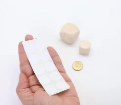 8 pastilles autocollantes blanches 30 mm