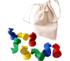 8 Pions chevaux bois 5 cm dans un sac en tissu