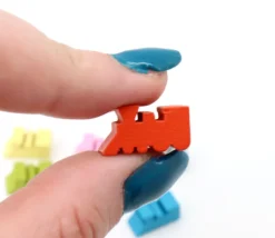 6 pions locomotives train en bois 1.8 x 1 cm