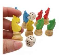 8 pions petits chevaux dada buis 3D et 2 dés