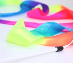 3 Rubans arc en ciel de 2 mètres - gymnastique rythmique
