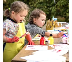 8 Tabliers enfant imperméables cuisine, peinture, atelier créatif)
