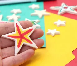 11 étoiles bois plates différentes tailles de 2.3 cm à 7.5 cm neutres