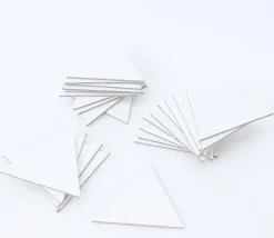 25 Tuiles 40 mm triangle jeton épais blanc à personnaliser