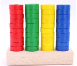 Abaque de tri bois - Socle 4 tiges + 40 jetons rouge vert jaune bleu