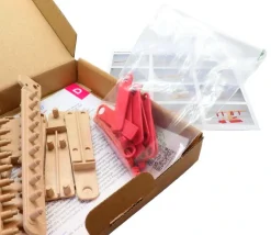 Balance éducative des poids et chiffres en bois recyclé