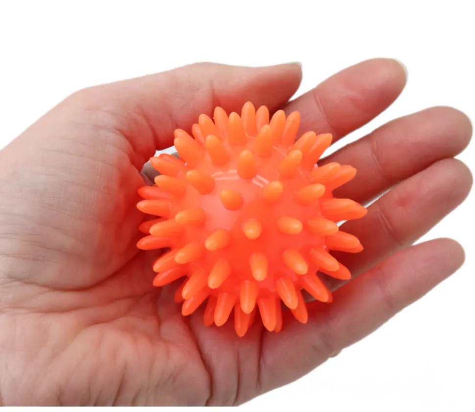 Balle sensorielle à picots hérisson 6 cm