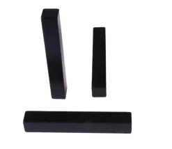 Batonnet bûchette en bois 7 cm noir - 10x10x70 mm