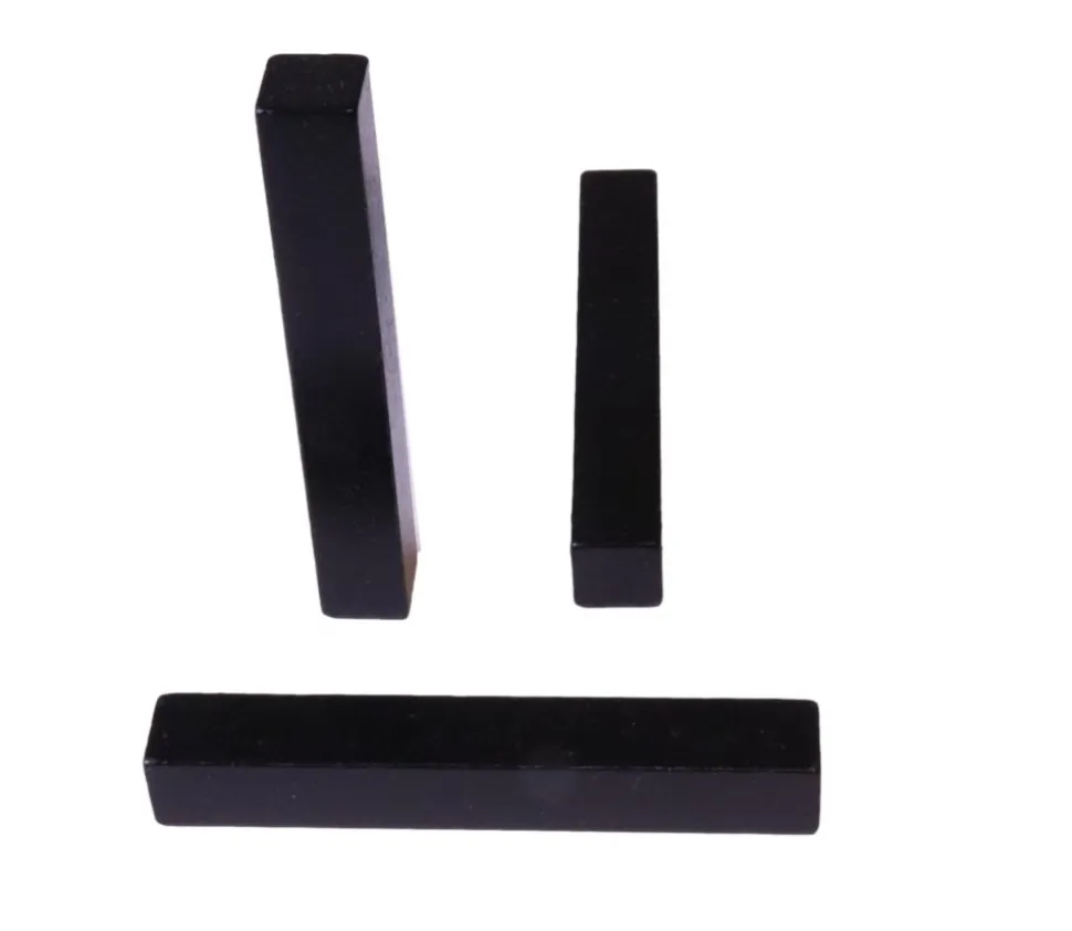 Batonnet bûchette en bois 7 cm noir - 10x10x70 mm