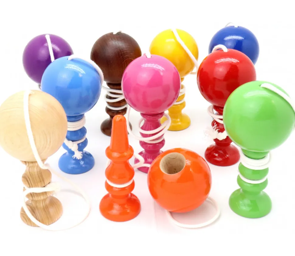 Bilboquet en bois 11.5 cm - jeu traditionnel petit modèle