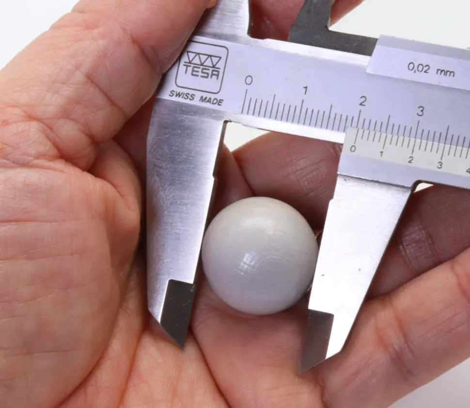 Boule 2 cm couleur gris clair en bois - bille hêtre diamètre 20 mm