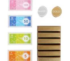 Coffre fort en bois avec argent factice - 68 pièces.