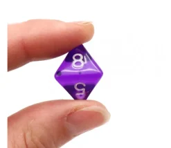 Dé 8 faces en translucide coloré à l'unité (couleur au hasard)