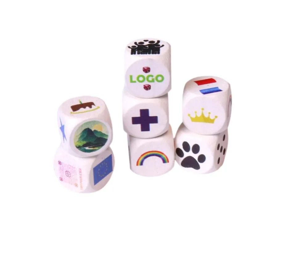 Dé 16 mm en bois coloré : 6 faces personnalisées avec vos images