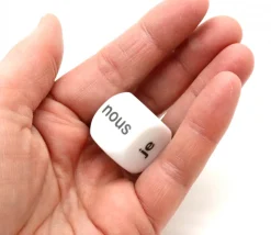 Dé 22 mm pronom personnel je tu il nous vous ils