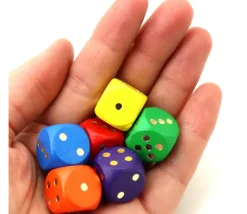 Dé bois bleu 16 mm points dorés de 1 à 6 pour jeu de société