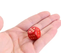 Dé en bois rouge avec coeurs dorés 1.6 cm Amour