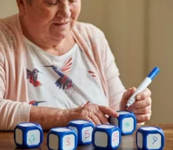 Dé faces magnétiques et effaçables neutres 5 cm