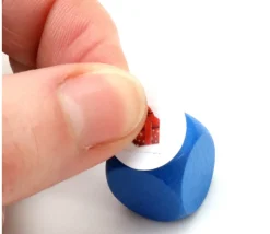 Dé neutre BLANC 16 mm en bois hêtre sans marquage à l'unité