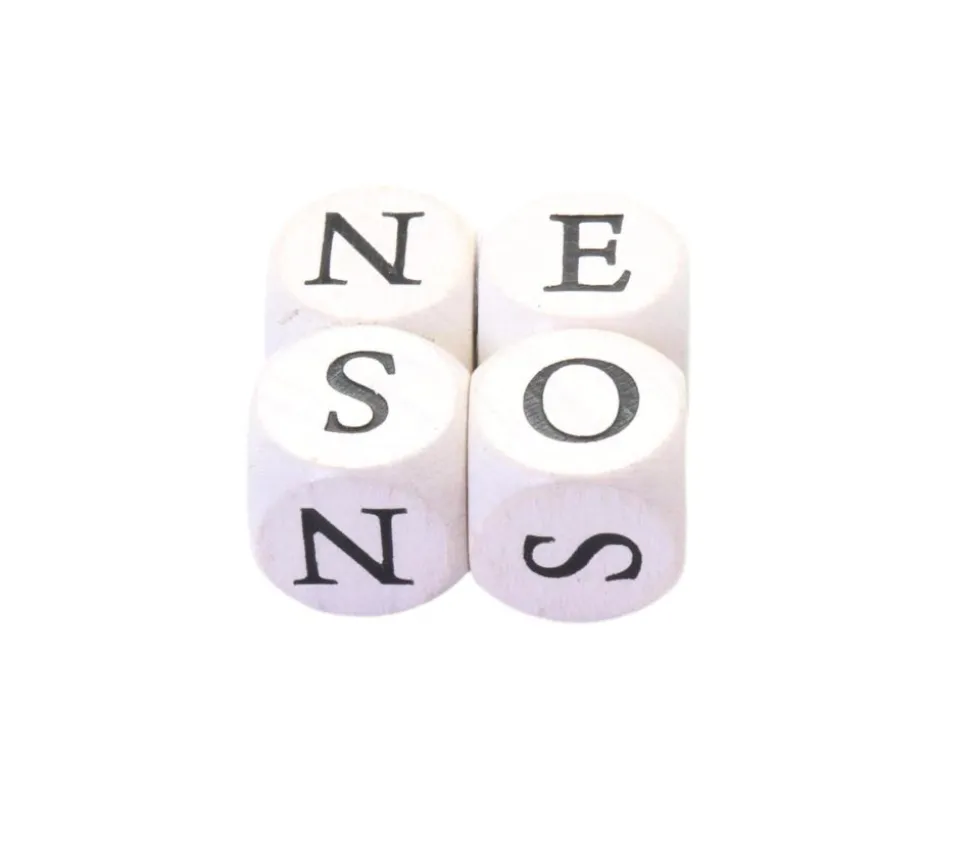 Dé points cardinaux en bois 16 mm