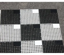 Echiquier ou damier géant jardin case 15,5 cm plateau échecs