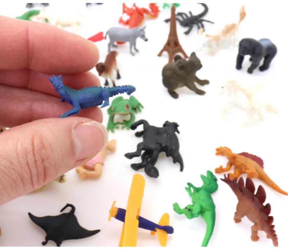 Figurine mini mini dragon des mers bleu-vert 25 x 5 x 15 mm