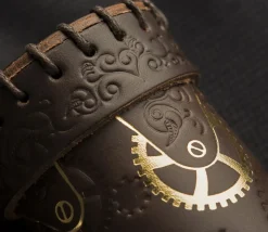 Gobelet lancer dés en cuir Steampunk