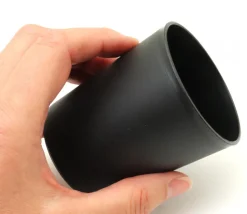 Gobelet plastique noir pour lancer de dés 7.8 cm de haut