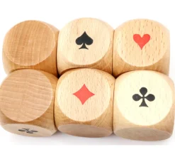 Grand Dé belote bois 4.1 cm atout symbole des cartes