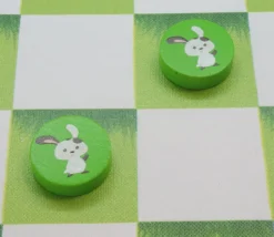 Jeton vert lapin blanc en bois 2.5 cm