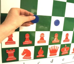 Jeu d'échec mural repositionnable complet pour démonstration