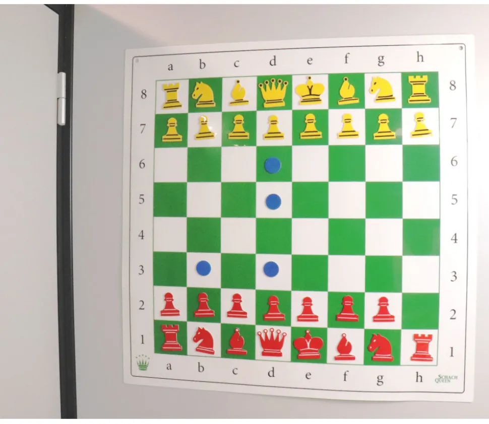 Jeu d'échec mural repositionnable complet pour démonstration