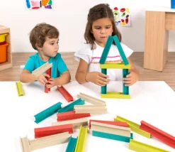 Jeu de poutres emboitables en bois écologique - construction