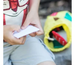 Jeu tactile découverte des matières et textures