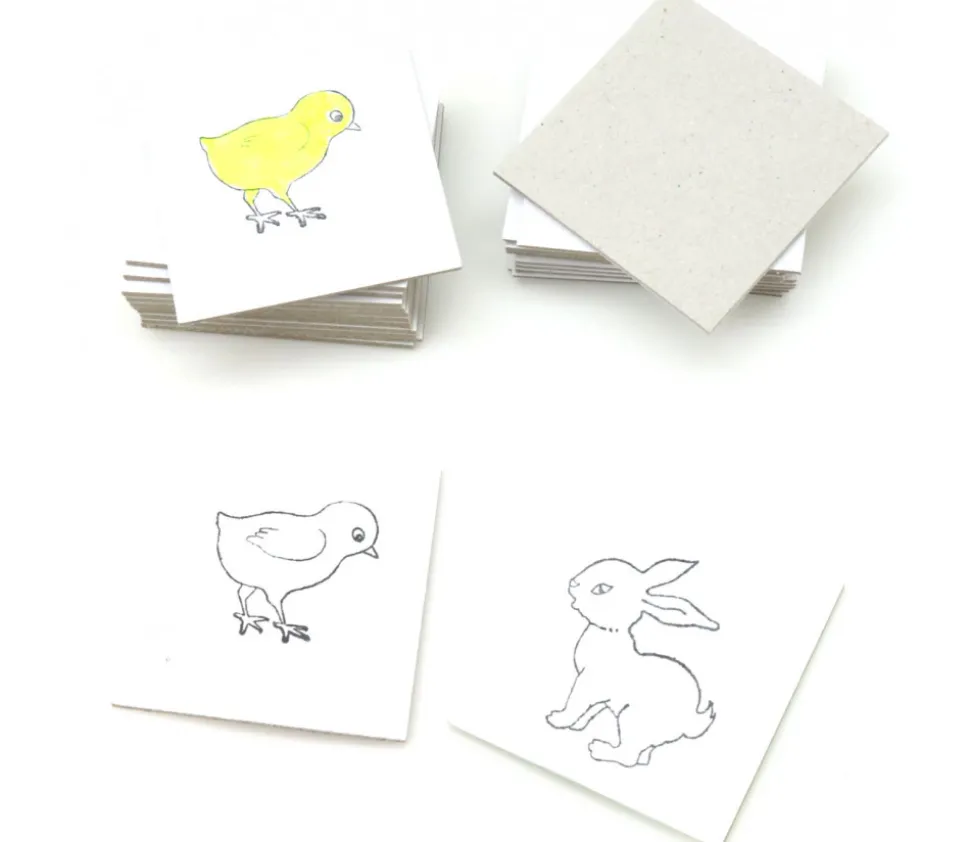 Kit Jeu mémo à personnaliser : Boite + 24 carrés 4 x 4 cm + 48 étiquettes