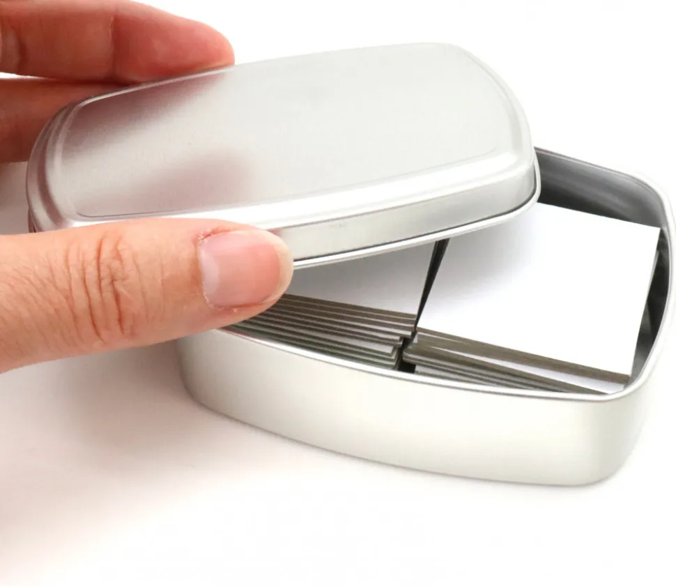 Kit Jeu mémo à personnaliser : Boite + 24 carrés 4 x 4 cm + 48 étiquettes