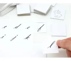 Kit Jeu mémo à personnaliser : Boite + 24 carrés 4 x 4 cm + 48 étiquettes