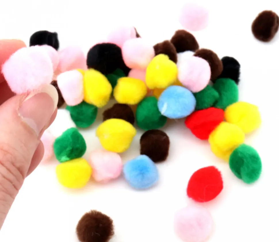 Lot 50 pompons multicolores 15 mm