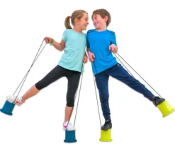 Mini échasses enfant en plastique coloré